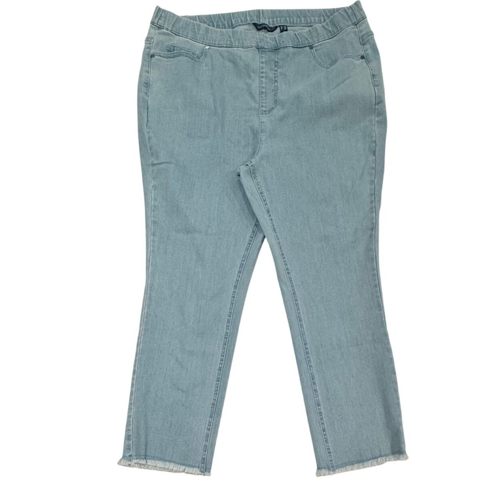 Isaac Mizrahi Live! Womens 18WP Light Wash Frayed Hem Jeans A467134 NWOT W481